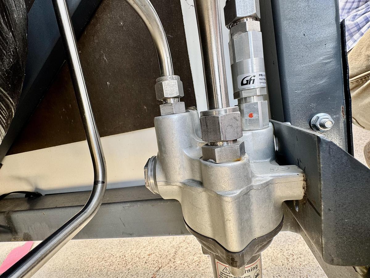 Used H2 Storage 350 Bars / Truck Mount Compressed Hydrogen Gas Fuel Supply System