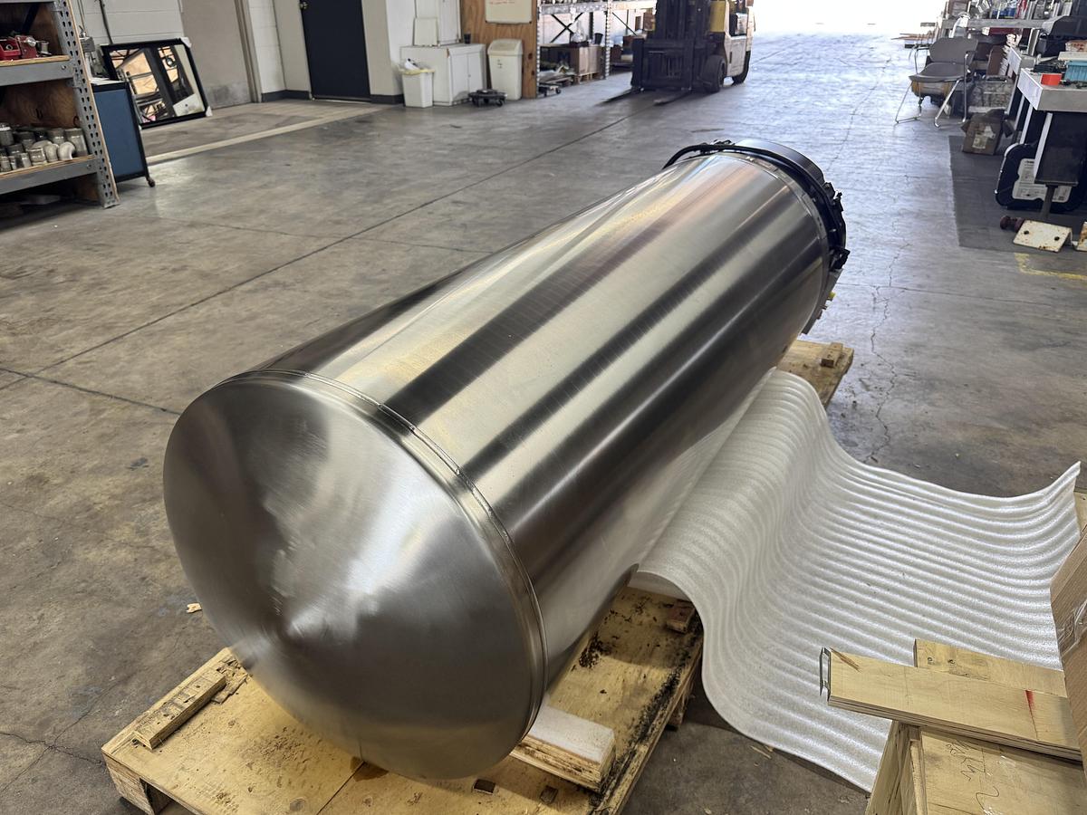 2014 Westport iCE PACK T4 HPDI (Passenger Side)