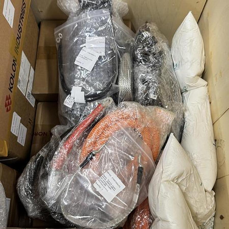 2024 Hyzon 200kW Hydrogen Fuel Cell Complete System with Battery