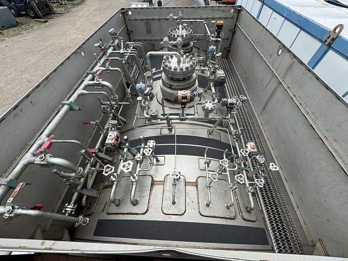 Used LNG Storage 18,000 Gallons Chart with 2 pumps - Brand New - Underground  Horizontal