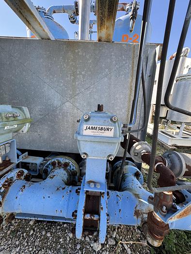 Used PNEUMATECH HEATLESS REGENERATIVE AIR DRYER WITH 1 150 PSI Silvan Pneumatic Tank