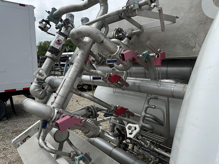 Used Cryogenic Tank  3,000 Gallon LNG Service