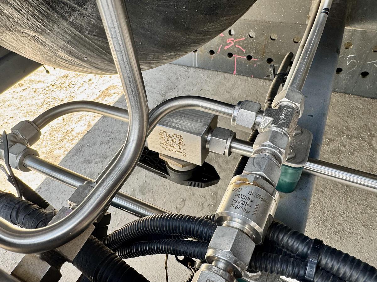 Used H2 Storage 350 Bars / Truck Mount Compressed Hydrogen Gas Fuel Supply System