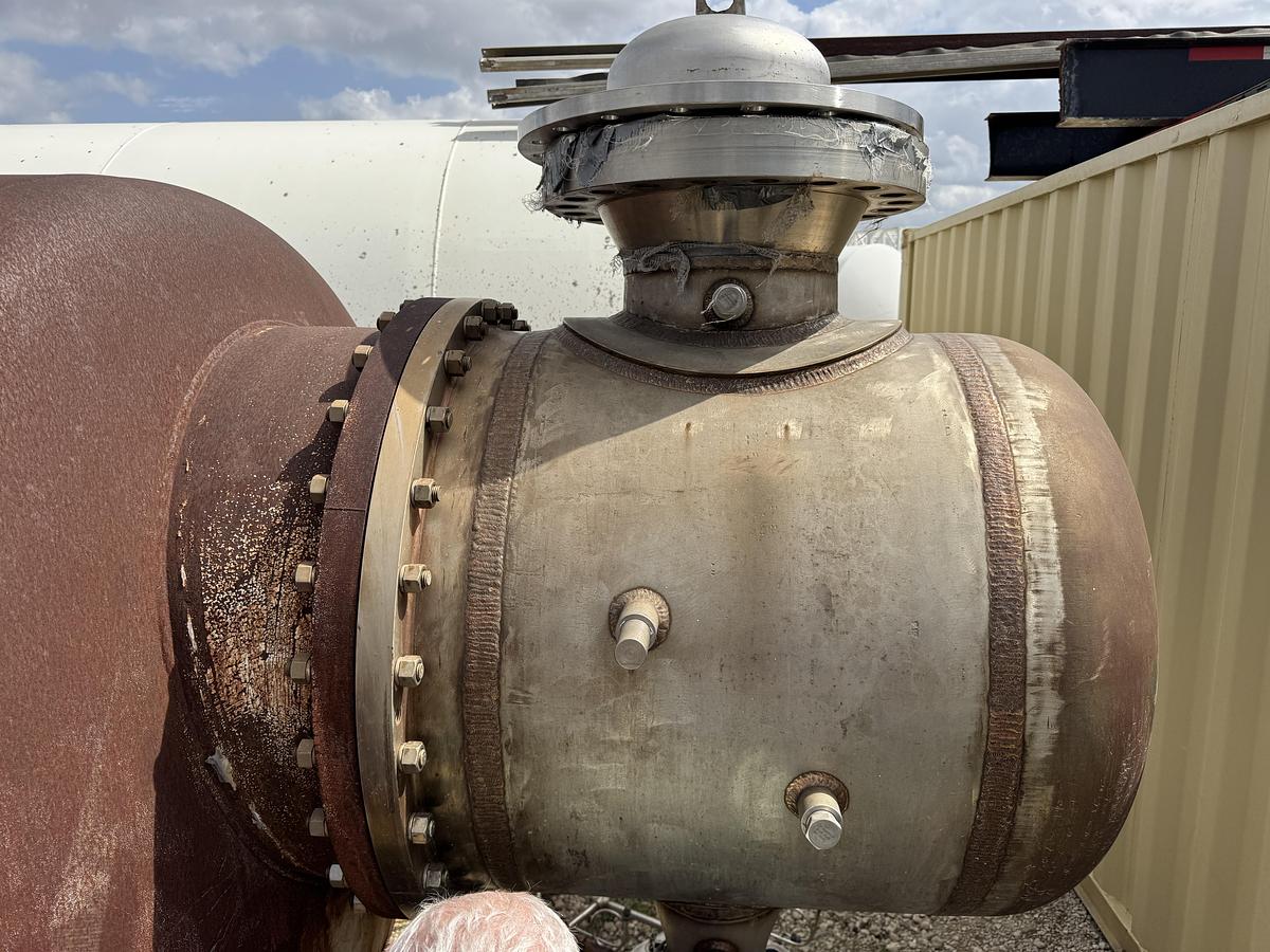 Used 2 million SCF/Hr 720 PSI Steam Sparged / Water Ballast Cryogenic Vaporizer LOX; LIN; LAR