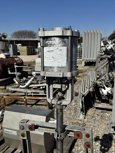 Used The Severn Instrument Co. LTD