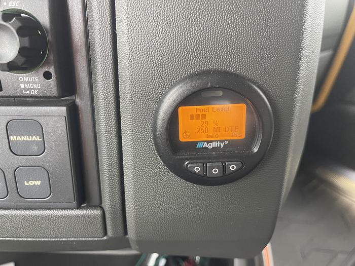 2022 Volvo VNL64, Cummins ISX 12L 400HP CNG Engine, Amazon Truck, 600 miles only