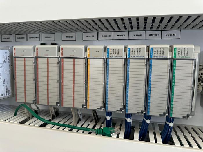 Enclosed Command Center For LNG Station