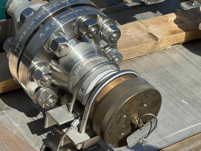 Used Offload Pump Connection