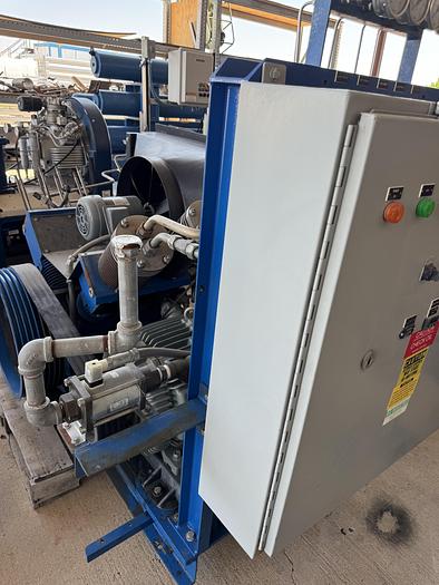 Used RIX 4VX SERIES 40HP Helium compressor 60 scfm 50 psi to 3300 psi