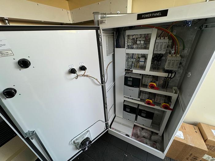 Enclosed Command Center For LNG Station