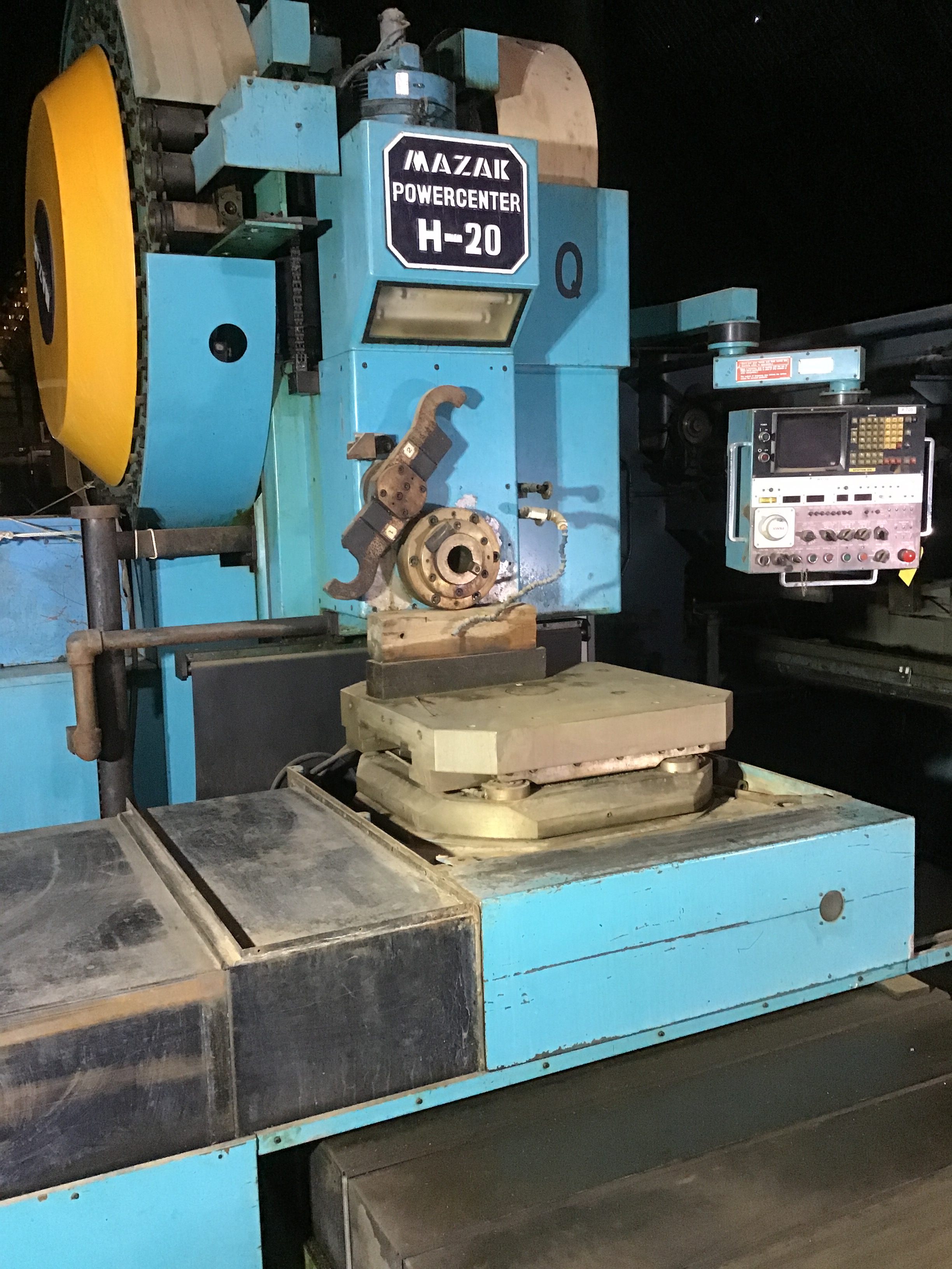 Used Mazak Powercenter H-20 CNC Horizontal Machining Center; Fanuc 6M Control