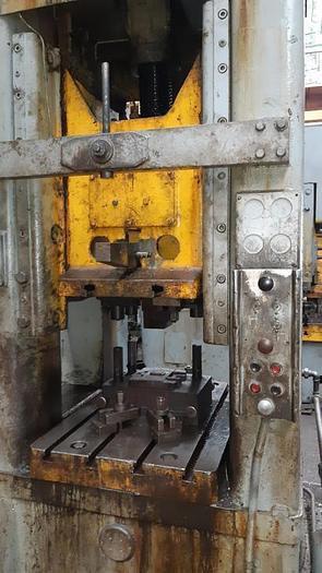 Used 1983 Trimming press ERFURT PKZ 250/800