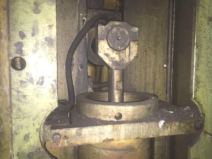 Used Press Trimming KA2534