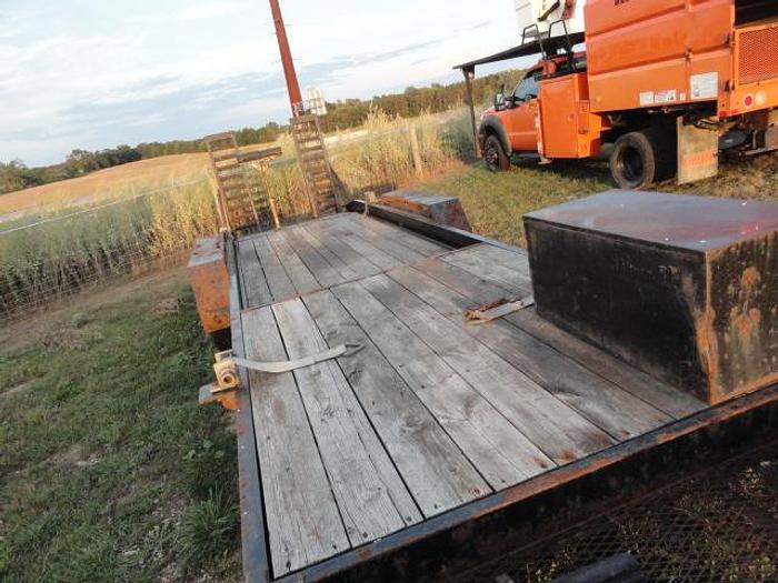 Used 2014 skylift/ versalift SUPER ARBORIST 53/VST521