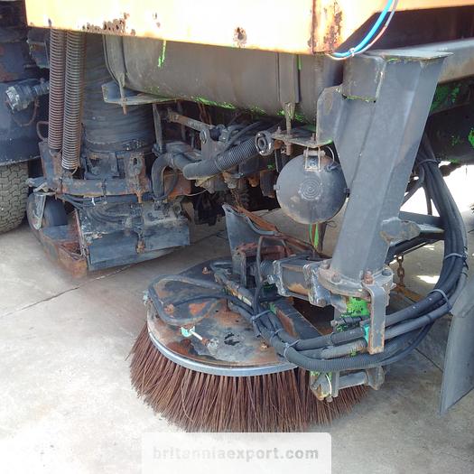 Used 1992 MERCEDES-BENZ 1314 road sweeper