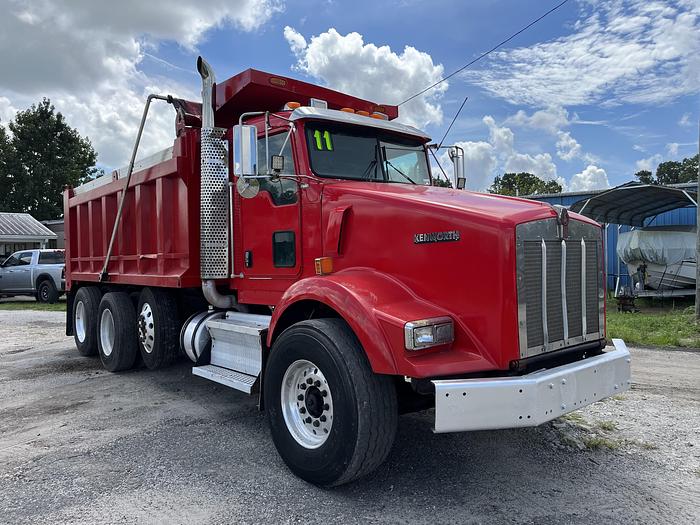 Used 2011 Kenworth T800 Tri-Axle Dump Truck  #5596