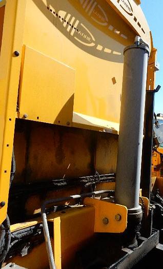 Used 2016 27yd. Labrie Expert Automated Side Loader
