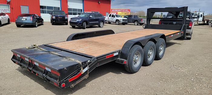 Used 2016 OASIS 25' LOWBOY GOOSE NECK WITH FLIP UP RAMPS 