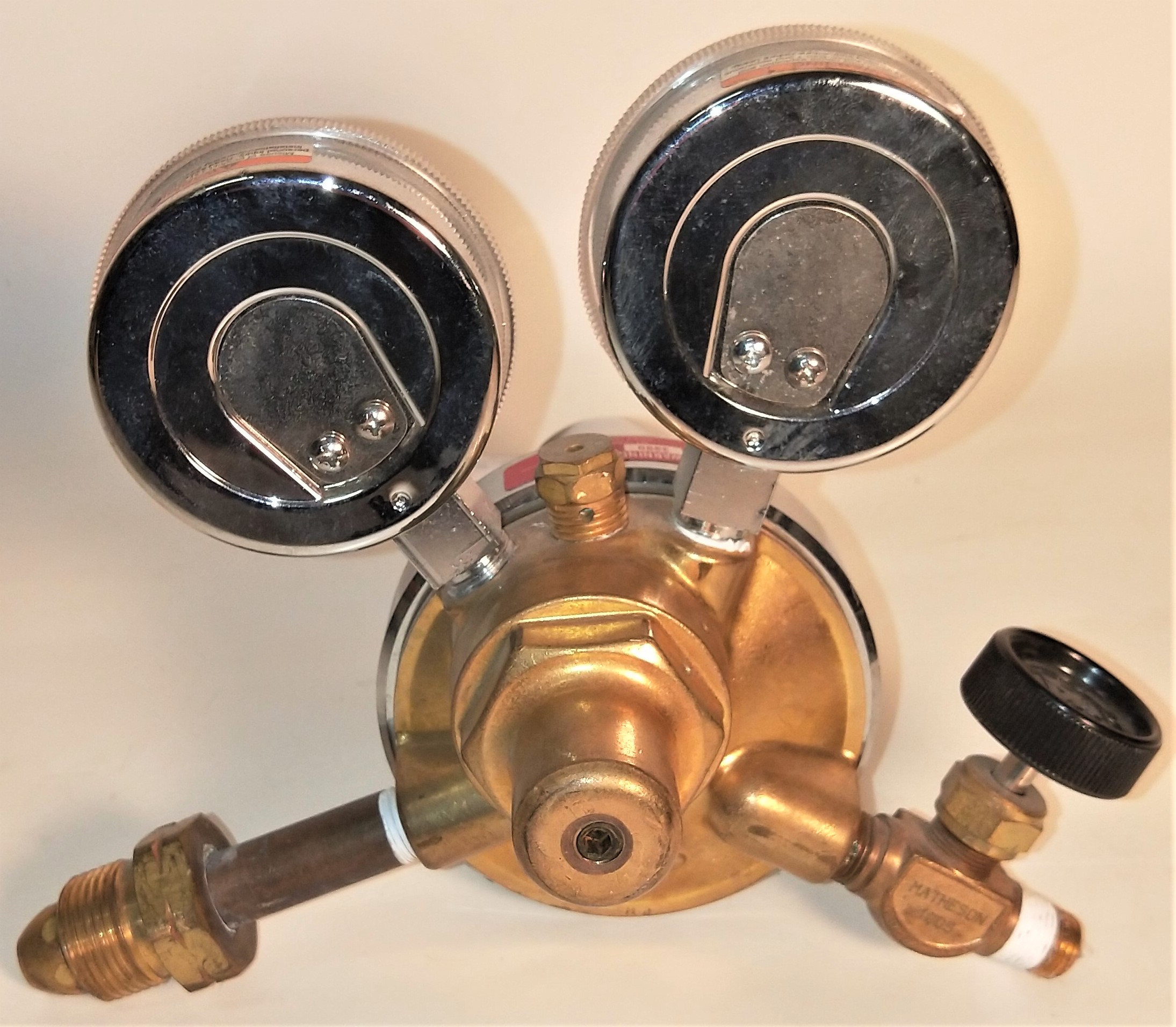 Used Matheson 8H-590 (100S) Brass Gas Regulator - CGA 590