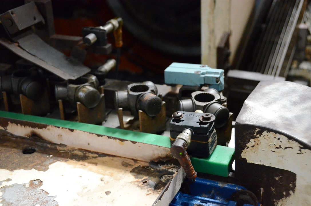 Usado 2003 BOCCA MALANDRONE R 50 CF - CNC Rectificadoras sin centros #4404