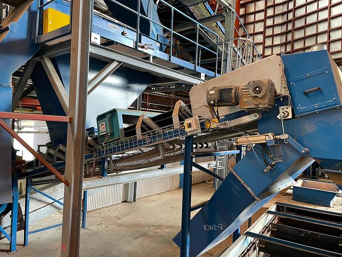 Used Metal detector + belt conveyor