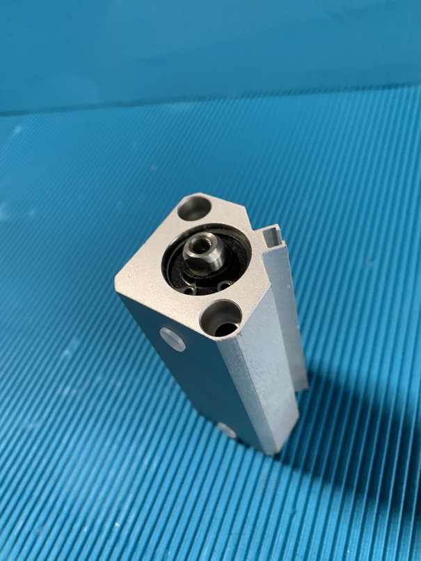 Used SMC Air Cylinder CDQ2B20-50D