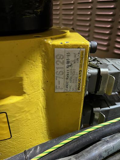Used FANUC M-6iB/6S