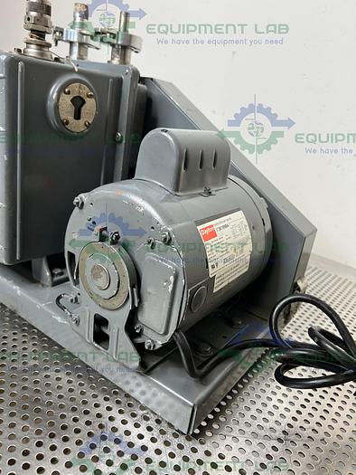 Used Welch 1402 DuoSeal Belt-Driven Rotary Vane Vacuum Pump 115/230V