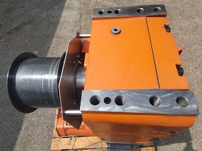 Gebraucht Schwenkantrieb, Servomotor mit Getriebe, MTC 2000, ABB gebraucht-Top