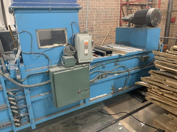 Used MAREN MODEL 423 281 HORIZONTAL CLOSED DOOR BALER -  PENDING SALE