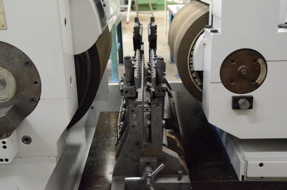 Usado ESTARTA 327 CNC Rectificadoras sin centros #3987