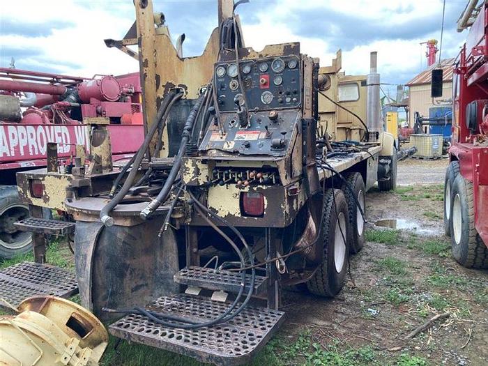 Used 2000 Ingersoll-Rand T3W Drill Rig