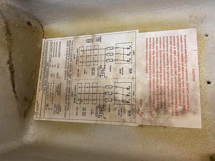 Used Cooper Crouse-Hinds Explosion Proof Disconnect Switch EBMBBFDW3 30A FUSSIBLE 600V