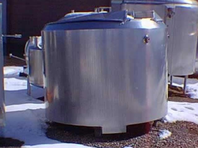 Used 600 GALLON PROCESSOR TANK.  CHERRY BURRELL MODEL WTS SERIAL 600-50-140