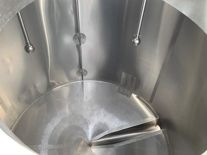 Used Highland Equipment 1,400 Gallon Stainless Steel Vertical Mixing Tank