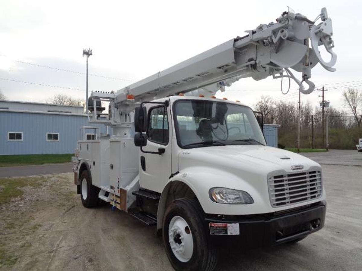 Used 2019 ALTEC DM47B-TR Digger Derrick Crane Truck