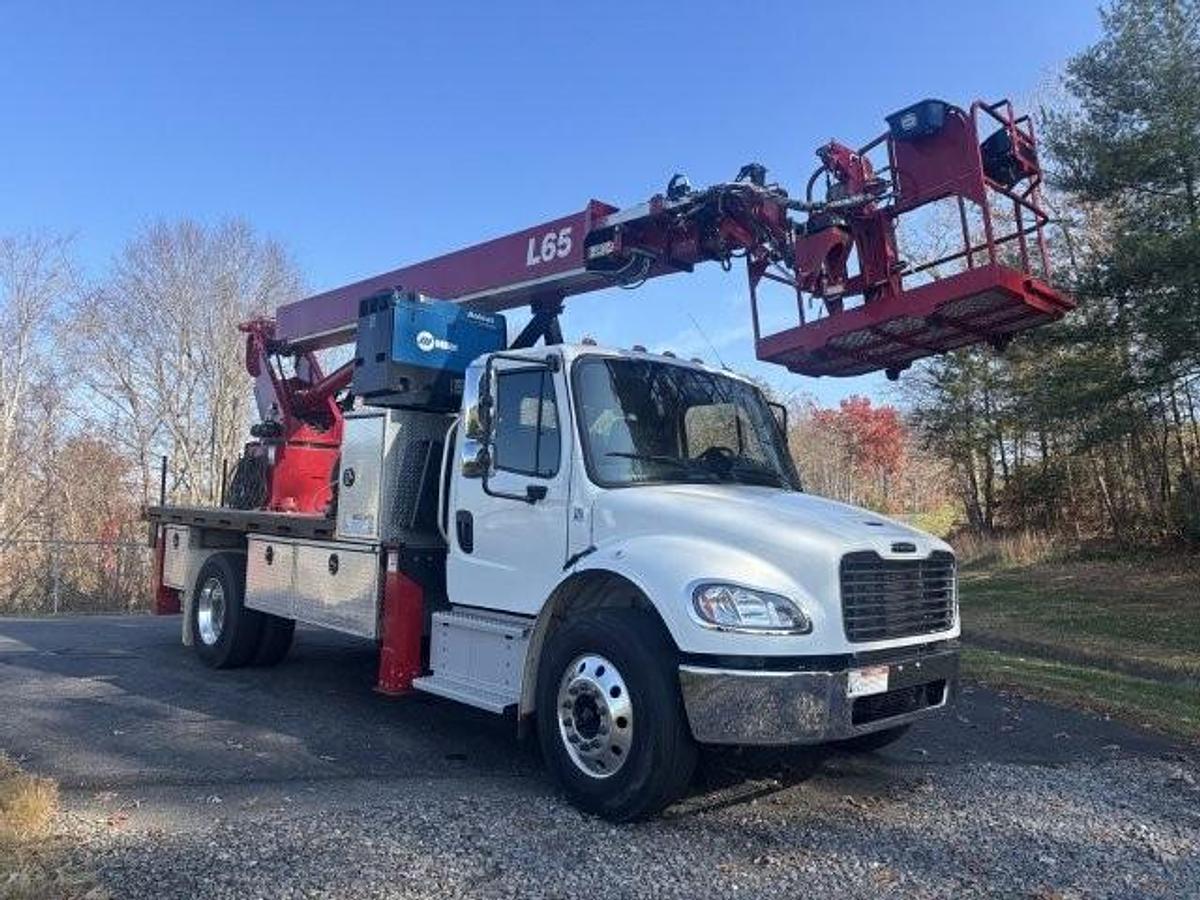 Used 2023 ELLIOTT L65 Bucket Truck