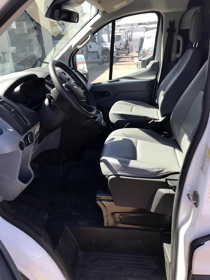 Used 2019 VERSALIFT VANTEL29NE-01