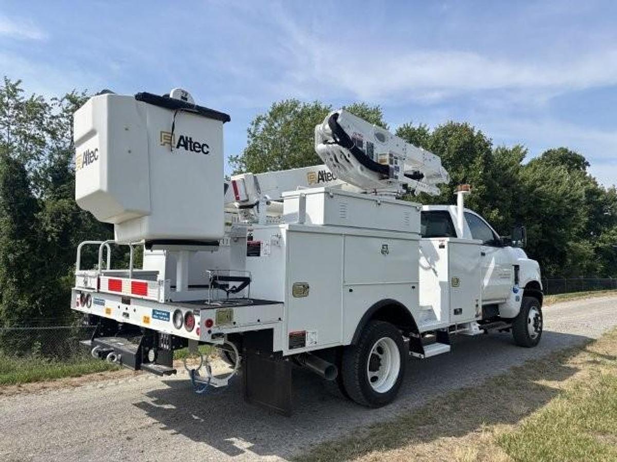 Used 2024 ALTEC AT41M