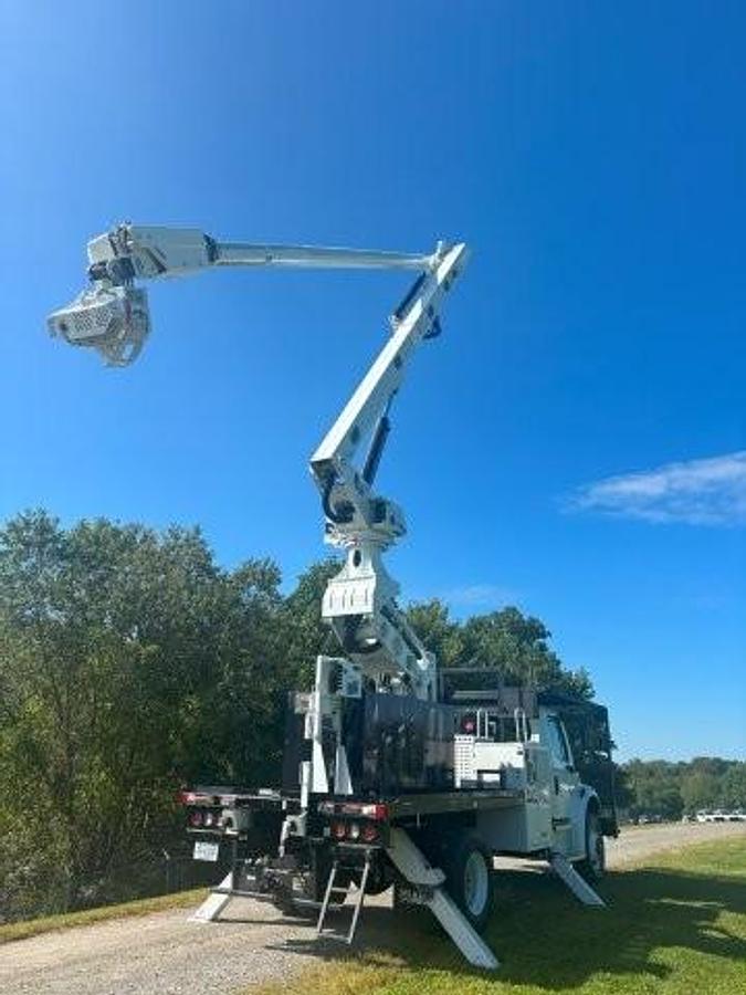 Used 2021 ALTEC REMOTE CONTROL INSULATED TRIMMER MT66-E76