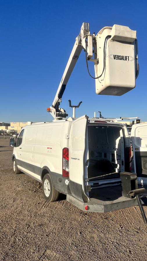 Used 2019 VERSALIFT VANTEL29NE-01