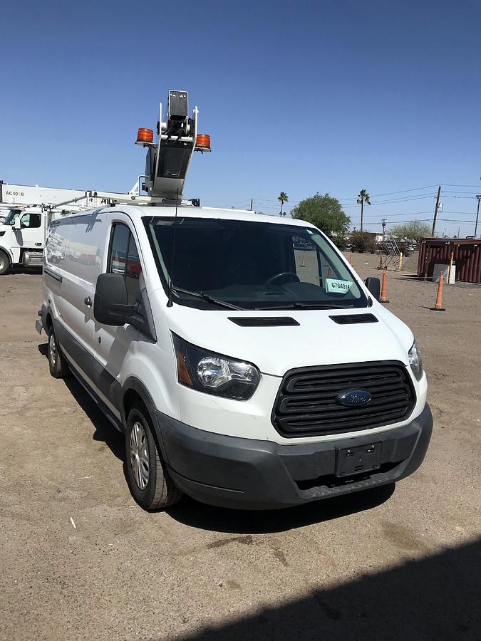 Used 2019 VERSALIFT VANTEL29NE-01