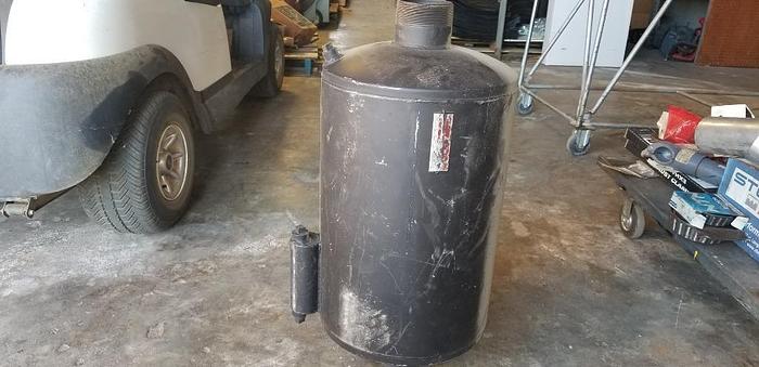 Used NEW SURPLUS GT EXHAUST  SILENCER # 202-21035-1-14632    SN# 92715 
3-1/2" " I.D. INLET & OUTLET    14" DIAMETER     BODY LEGTH 21"