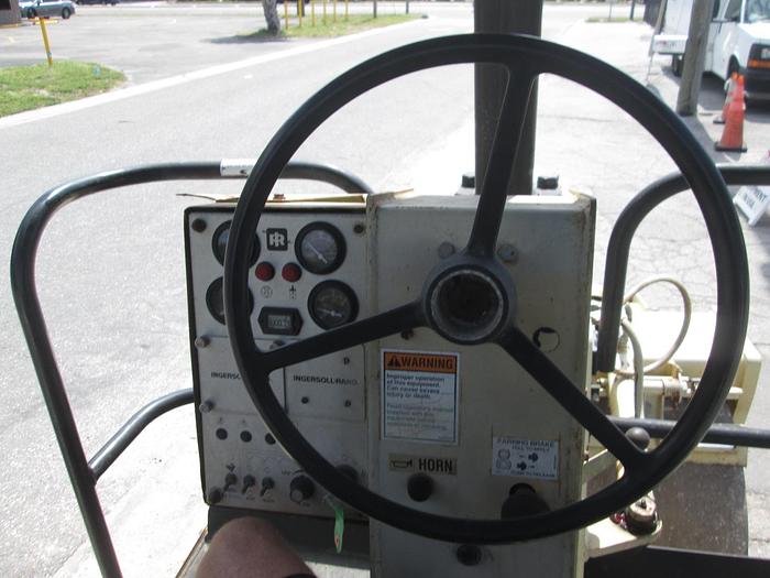 Used Ingersoll Rand ST-60 Tandem Smooth Drum Roller