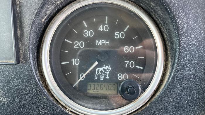 Used 2002 Mack RD688S Tandem-Axle Cab & Chassis