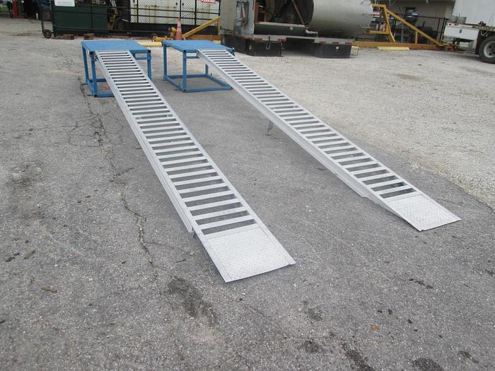 Used Vehicle Display Ramps and Platform