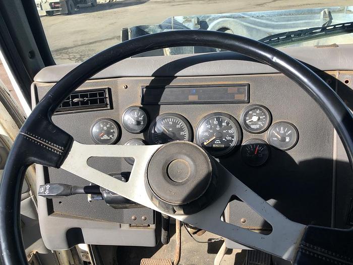 Used 1998 Western Star Heavy Duty Chassis 5864SS Severe Service