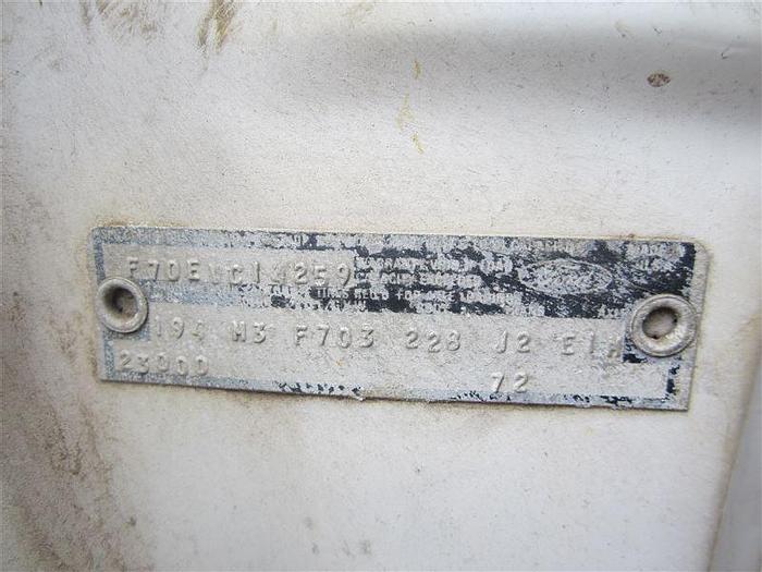 Used 1972 Ford Pump Hoist 15T Rig