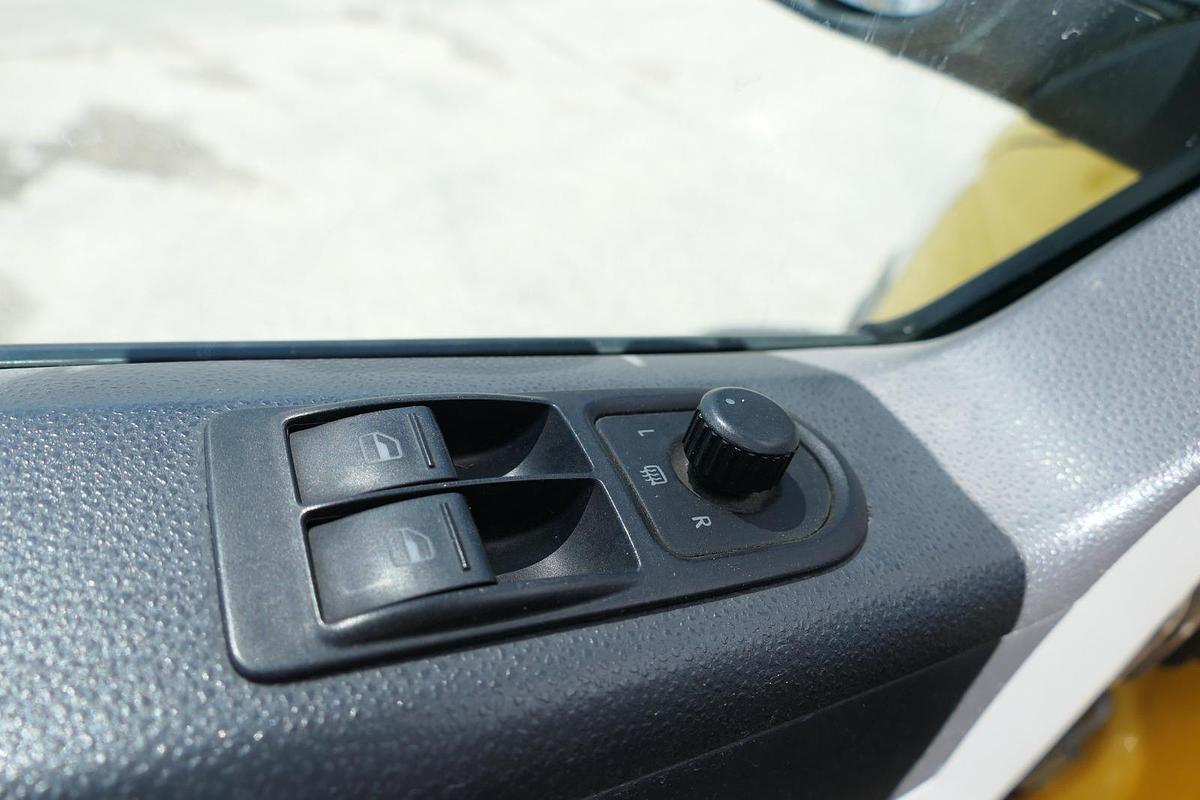 Gebraucht Volkswagen T5 Transporter 2.0 TDI PARKTRONIK EURO-5 2xSCHIEBETÜR CoC