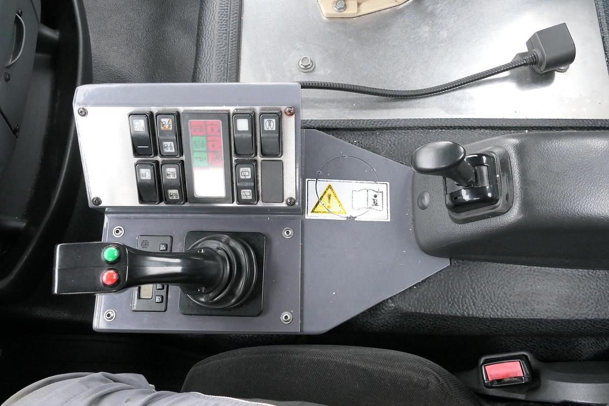 Gebraucht Mercedes-Benz KAMAG WBH 25 Wiesel Terberg Umsetzfahrz. Sattelkupplung KLIMA WEBASTO